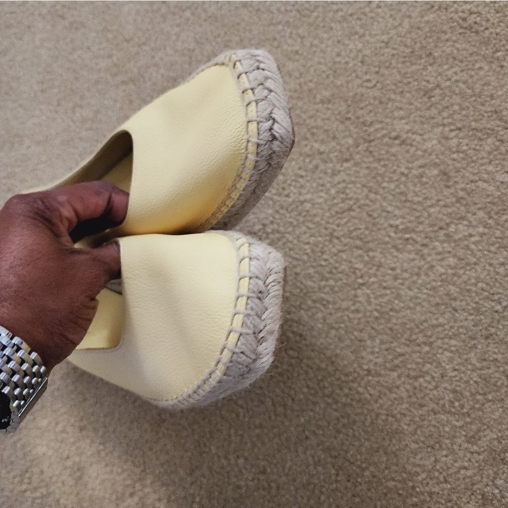 Everlane   - Picture 13 of 15